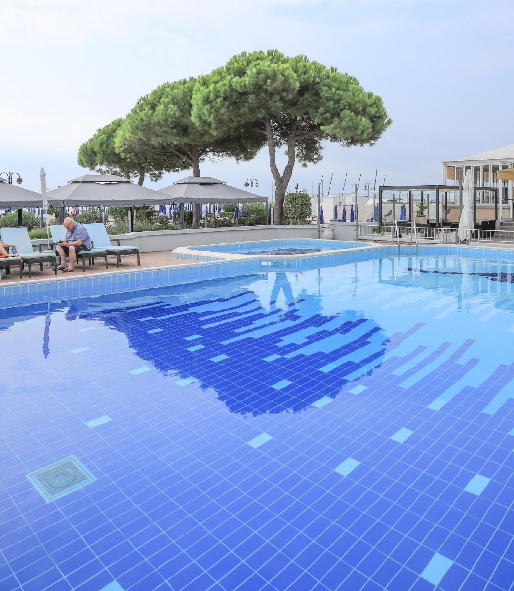Hotel La Bussola Τζεσόλο Λίντο Εξωτερικό φωτογραφία