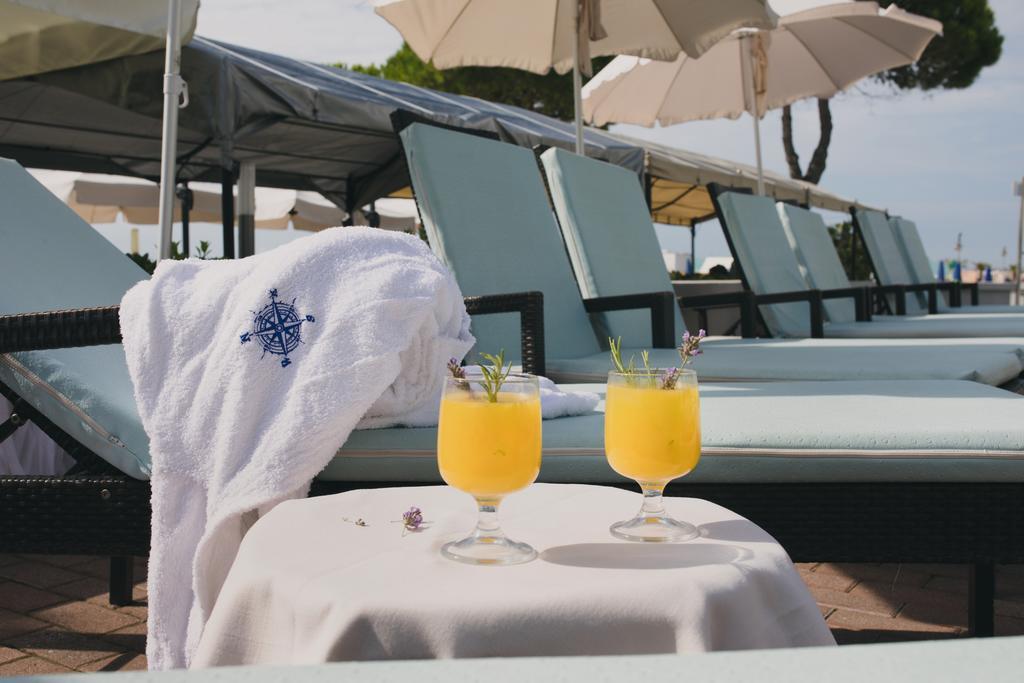 Hotel La Bussola Τζεσόλο Λίντο Εξωτερικό φωτογραφία
