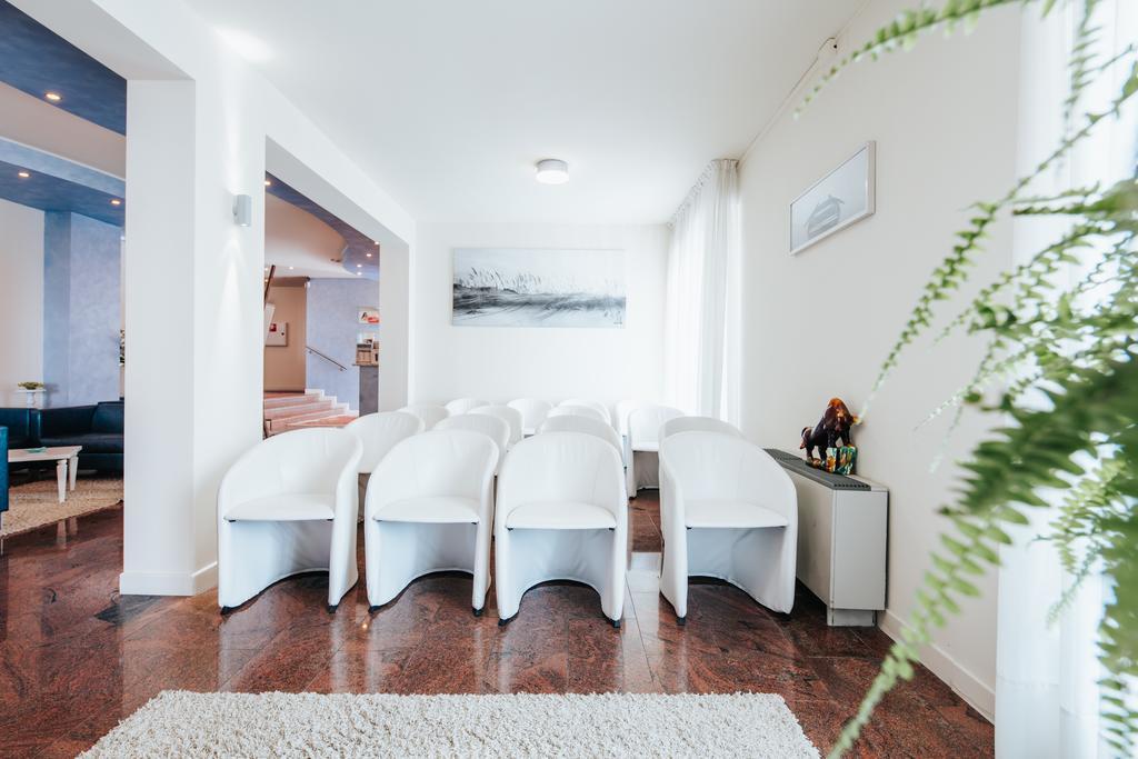 Hotel La Bussola Τζεσόλο Λίντο Εξωτερικό φωτογραφία