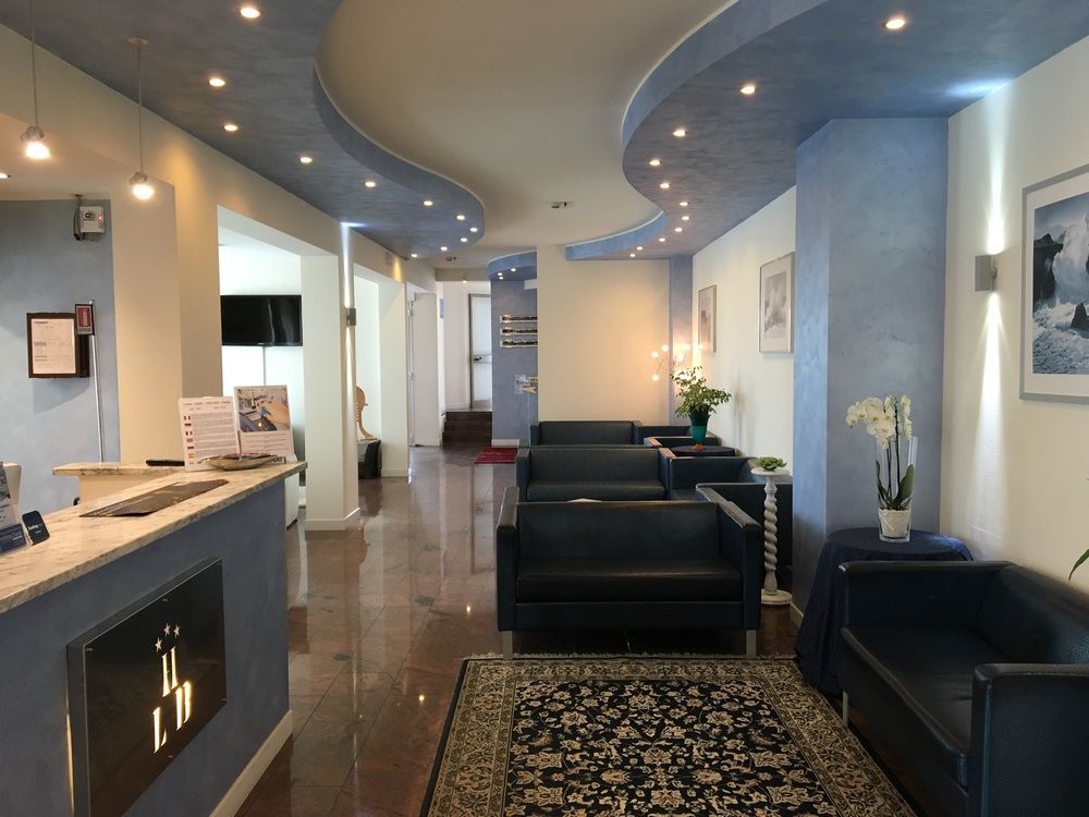 Hotel La Bussola Τζεσόλο Λίντο Εξωτερικό φωτογραφία